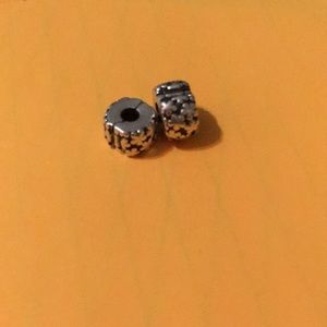 Pandora flower clips